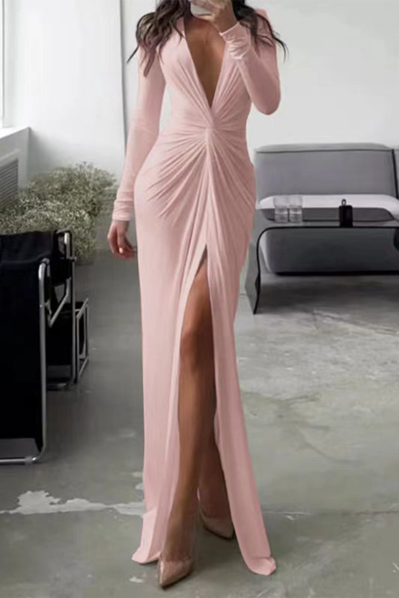 Chloé - Stilvolles Kleid mit V-Ausschnitt und Plissee-Kragen