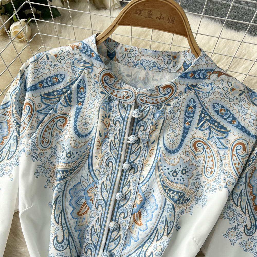 A-Linien-Kleid mit floralem Muster und Taillengürtel