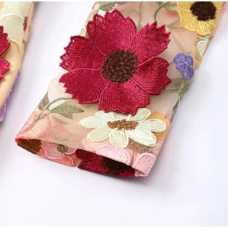 Einzigartige Handgefertigte Blumenrobe